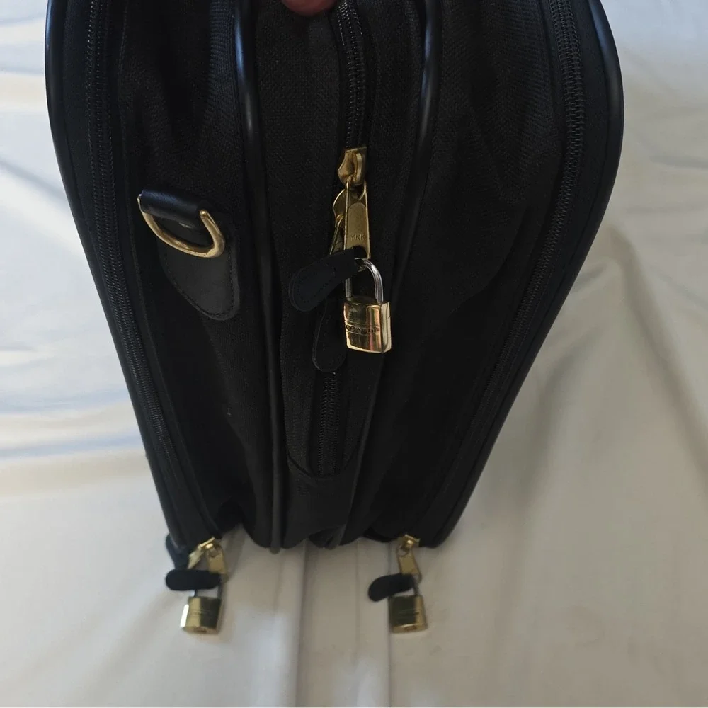 RARE AMAZING Vintage Coach Black Triple Level Carryall Suitcase Black